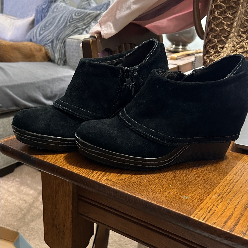 Dr. Scholl's Black Suede Wedge Shoes